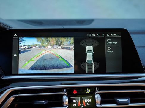 Used 2023 BMW X6 xDrive40i image 29