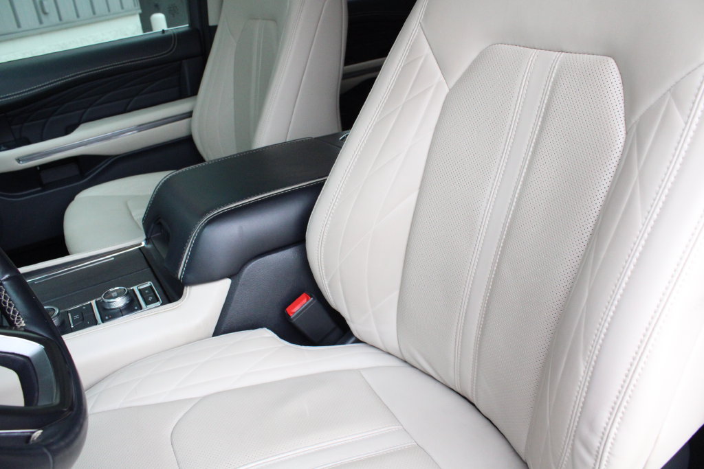 Used 2024 Ford Expedition Max Platinum AWD/4WD image 7