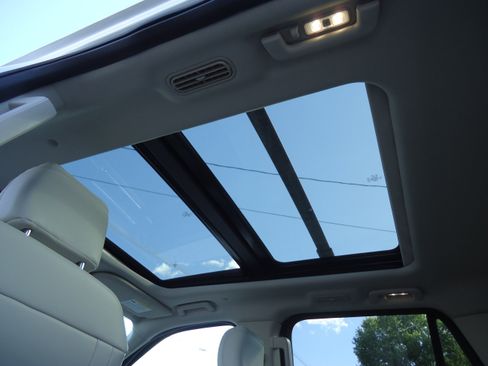 Used 2020 Ford Expedition Max Platinum AWD/4WD image 34