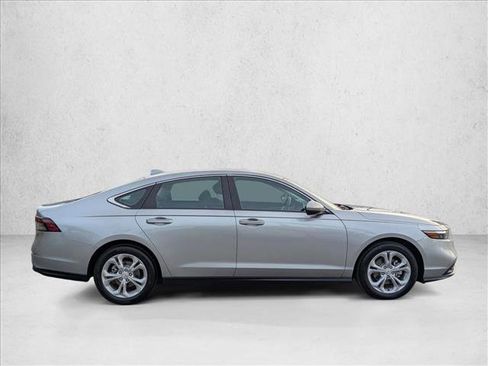 Used 2023 Honda Accord LX image 4