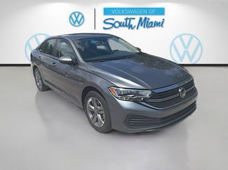 Used 2022 Volkswagen Jetta SE FWD video 1