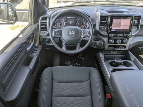 New 2026 RAM 1500 Express AWD/4WD image 16