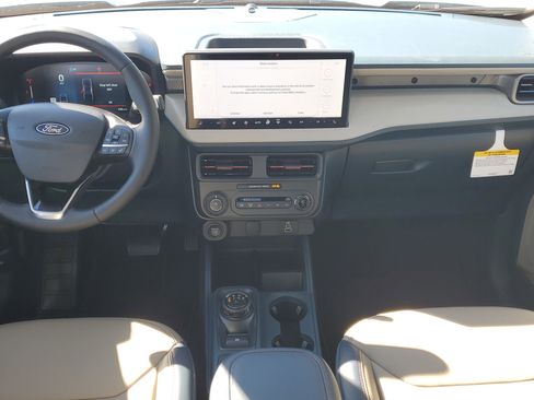 New 2026 Ford Maverick Lariat image 13