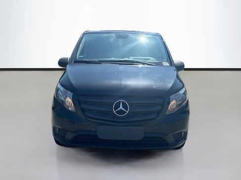 Used 2018 Mercedes-Benz Metris Passenger image 8