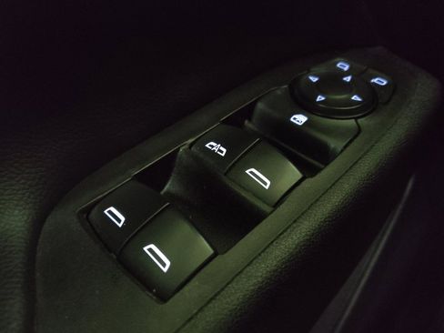 Used 2020 Chevrolet Equinox LT FWD image 27
