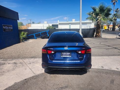 Used 2023 Nissan Altima 2.0 SR FWD image 12