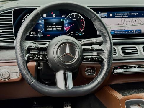 Used 2026 Mercedes-Benz GLS 450 4MATIC image 42