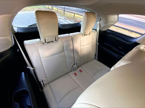 Used 2019 INFINITI QX60 Luxe w/ Essential Package image 35