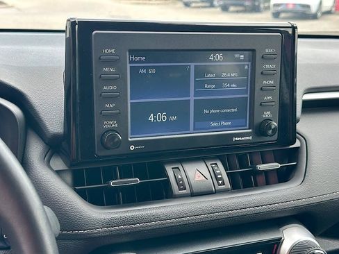 Certified 2021 Toyota RAV4 XLE Premium AWD/4WD image 30