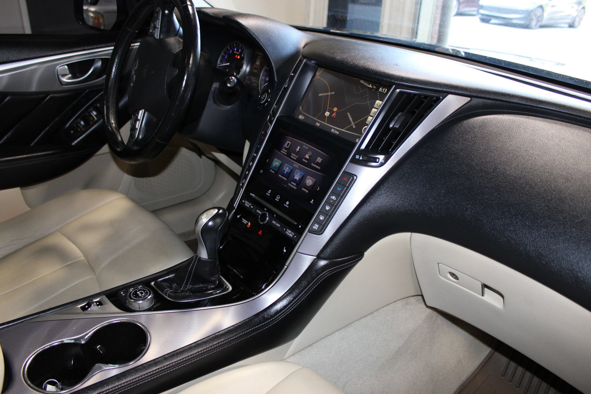 Used 2014 INFINITI Q50 Premium w/ Navigation Package AWD/4WD image 33