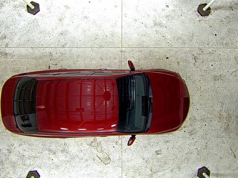 Used 2021 Toyota Avalon XLE w/ Carpet Mat Package (TMS) image 17