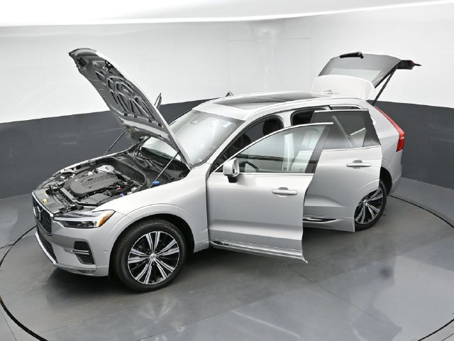 Used 2023 Volvo XC60 B5 Plus w/ Protection Package FWD image 46