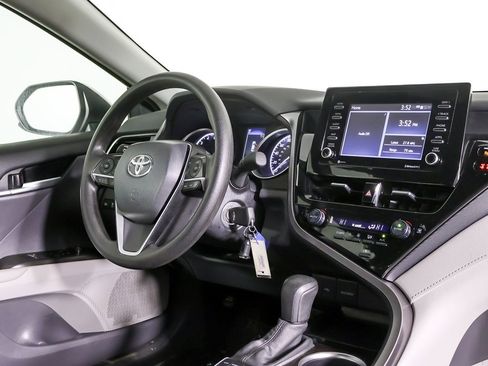 Used 2024 Toyota Camry LE image 21