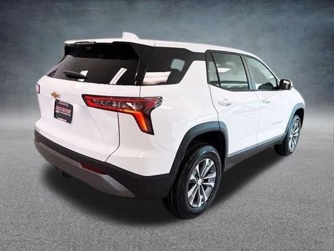 New 2026 Chevrolet Equinox LT AWD/4WD image 8
