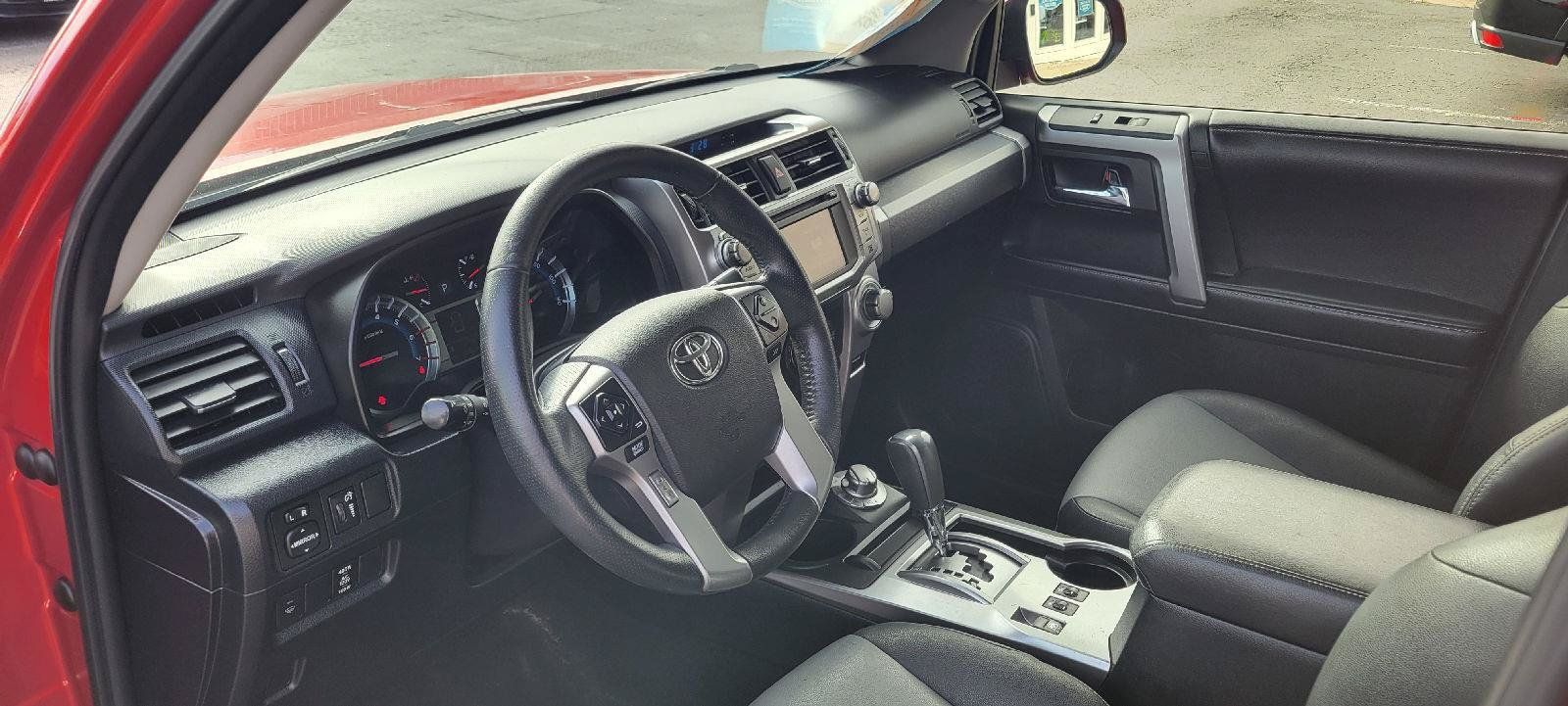 Used 2018 Toyota 4Runner SR5 Premium AWD/4WD image 5