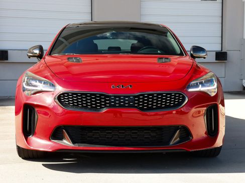 Used 2022 Kia Stinger GT2 image 22