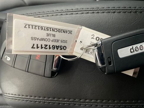 New 2025 Jeep Compass Limited w/ Sun & Sound Group image 20