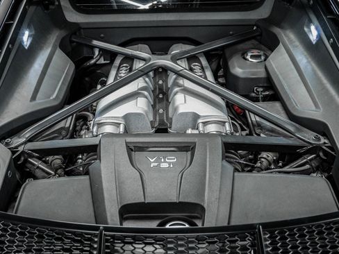 Used 2023 Audi R8 V10 performance image 11