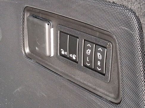 Used 2021 Cadillac Escalade ESV Sport Platinum w/ Heavy-Duty Trailer Package image 7