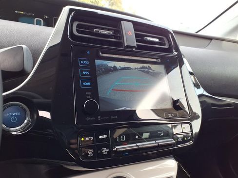 Used 2018 Toyota Prius Prime Plus w/ Carpet Mat Package FWD image 17