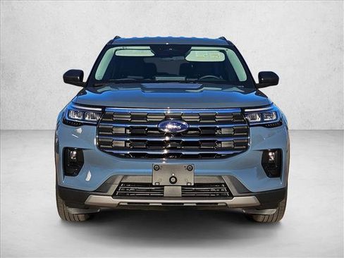 New 2026 Ford Explorer Active w/ Active Comfort Package image 6