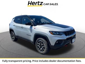 Used 2025 Jeep Compass Trailhawk AWD/4WD video 1