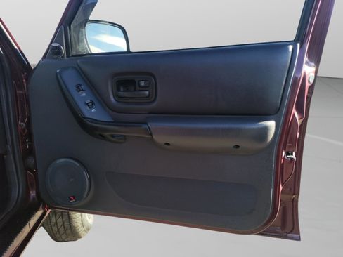 Used 2001 Jeep Cherokee Sport image 32