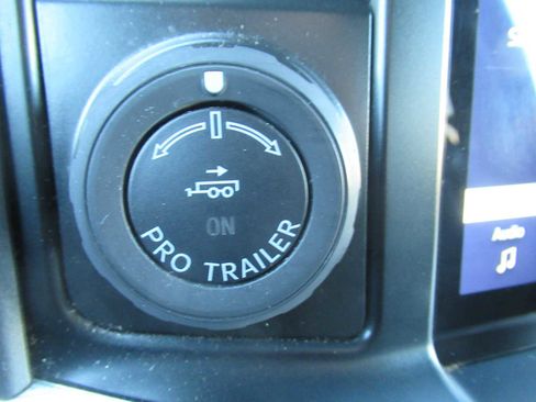 Used 2022 Ford F150 Lariat image 37