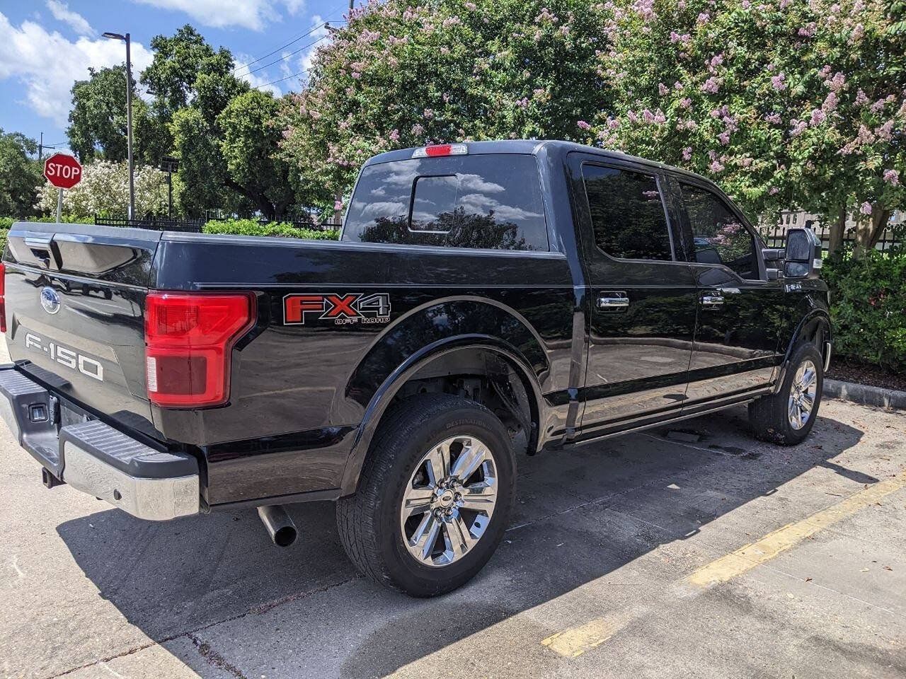 Used 2020 Ford F150 Lariat w/ Equipment Group 502A Luxury AWD/4WD image 9