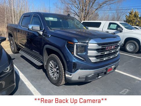 Used 2022 GMC Sierra 1500 SLE image 3