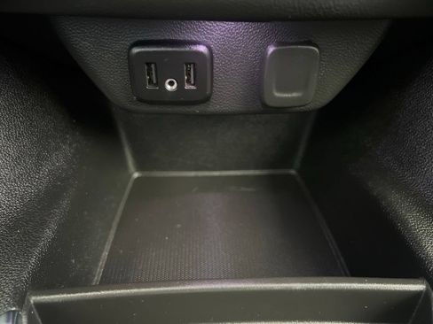 Used 2020 Chevrolet Traverse LS FWD image 66