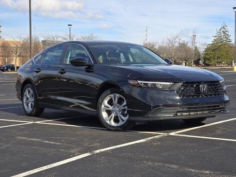 Certified 2023 Honda Accord LX image 2
