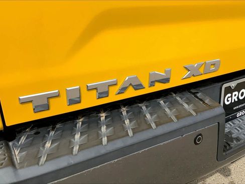 Used 2018 Nissan Titan PRO-4X w/ Pro-4x Utility Package image 9