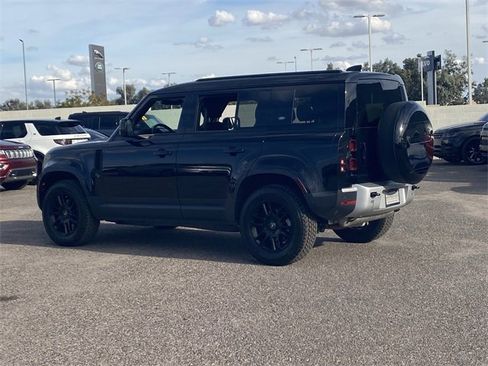 Used 2024 Land Rover Defender 110 S image 30