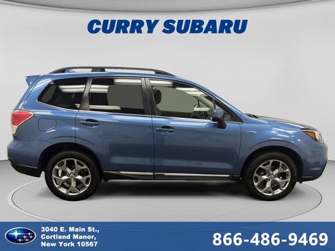 Used 2017 Subaru Forester 2.5i Touring AWD/4WD image 6