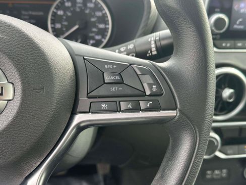 Used 2023 Nissan Sentra SV image 18