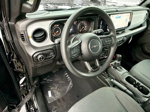 New 2026 Jeep Gladiator Sport image 9