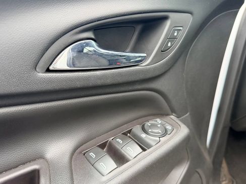 Used 2020 Chevrolet Equinox LT AWD/4WD image 10