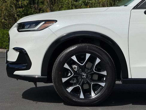 Certified 2026 Honda HR-V EX-L image 4