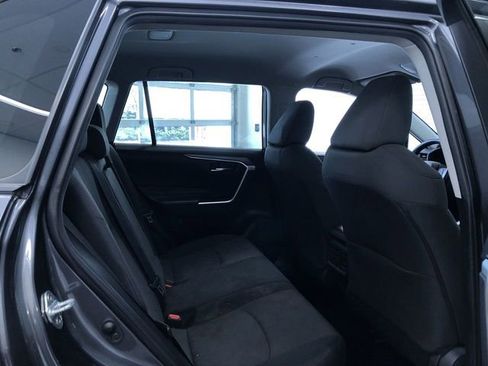 Used 2022 Toyota RAV4 XLE image 14