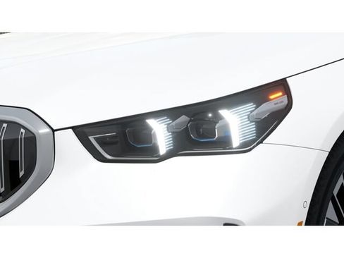 New 2027 BMW 530i xDrive w/ Premium Package AWD/4WD image 6