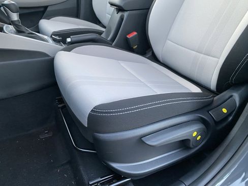 New 2025 Hyundai Venue SEL image 27