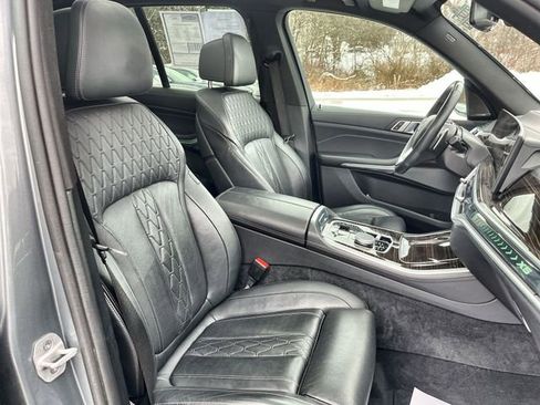 Used 2025 BMW X5 xDrive50e image 28