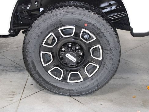 New 2026 Ford F250 Platinum image 22