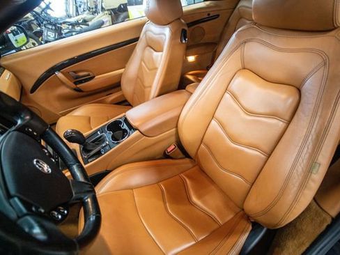 Used 2014 Maserati GranTurismo Convertible image 4