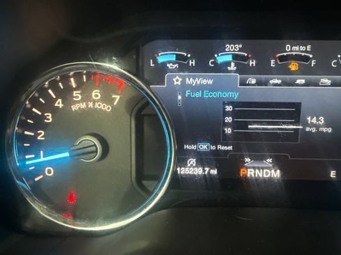 Used 2018 Ford F150 Lariat w/ Equipment Group 502A Luxury AWD/4WD image 20