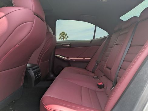 Used 2019 Lexus IS 300 F Sport w/ F Sport Package RWD image 12