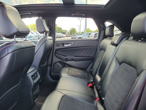 Certified 2024 Ford Edge ST-Line AWD/4WD image 14