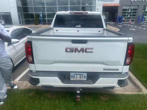 Used 2020 GMC Sierra 1500 Elevation w/ Elevation Value Package AWD/4WD image 3