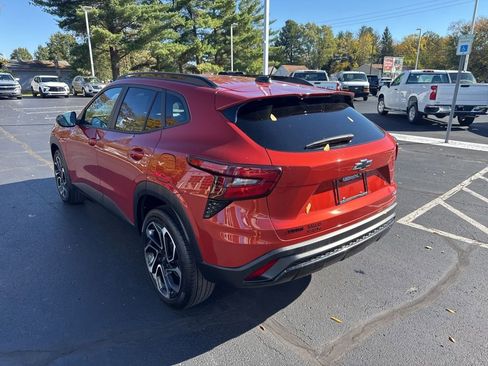 Used 2024 Chevrolet Trax RS w/ Driver Confidence Package image 22